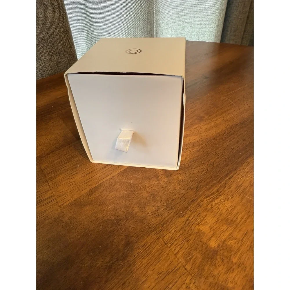 Monat Shimmering Radiance Body Luminizer & Perfect Finish Body Brush Illuminizer